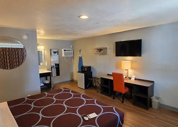 Super 8 By Wyndham Sonora