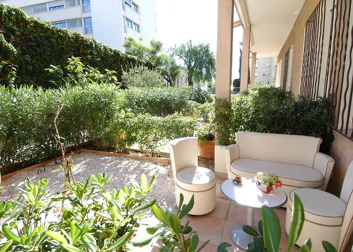 Hotel Royal Bon Repos