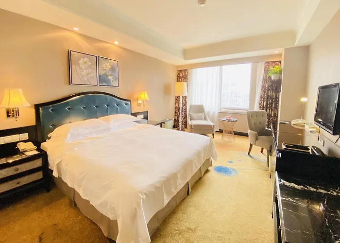 Ramada Plaza Tianlu Hotel