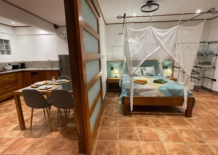 Hotel Pura Vida