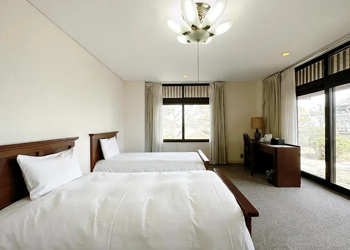 Kansai Airport Hotel Pine Villa