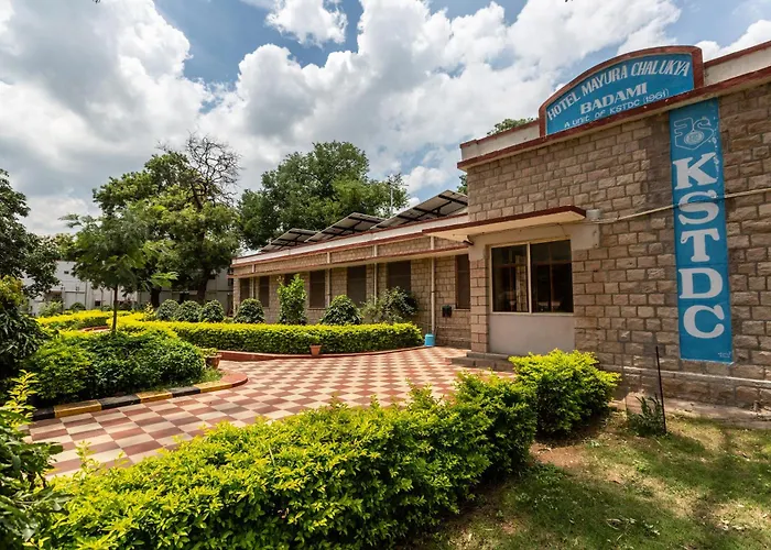 Kstdc Hotel Mayura Chalukya, Badami