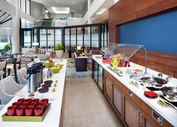 Doubletree By Hilton Manchester Downtown