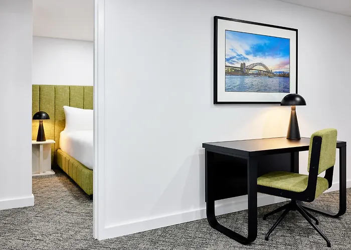 Meriton Suites Waterloo
