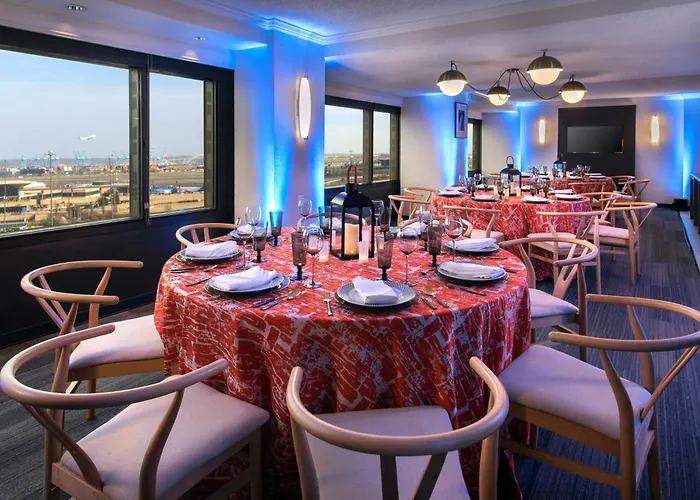 Newark Liberty International Airport Marriott