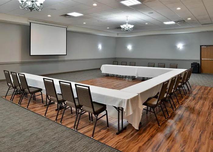 Comfort Inn & Suites Madison North