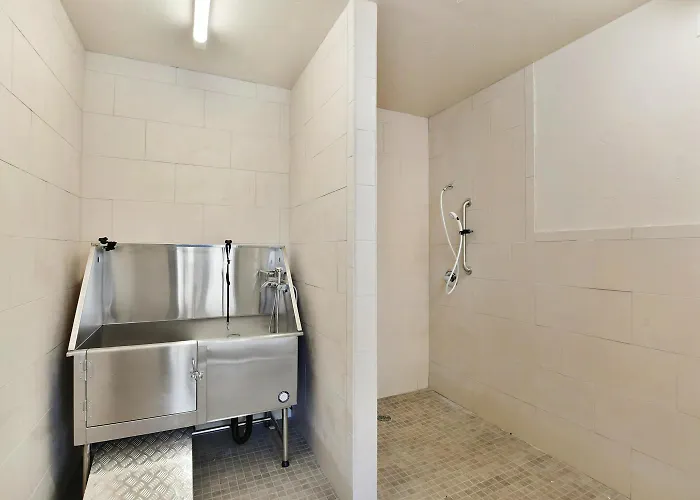 Luxury Loft with Hot Tub and Activity Perks