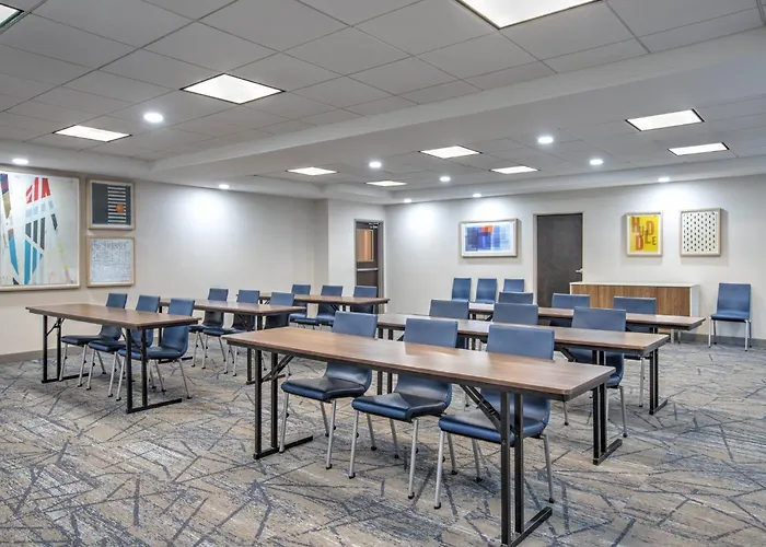 Holiday Inn Express & Suites Zanesville North By Ihg