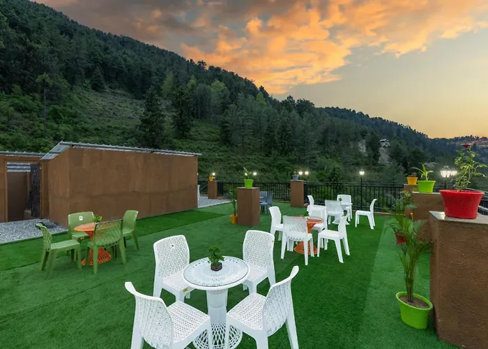 The Tranquility Retreat L Vacations I Conference I Mice I Family Events I Open Air Terrace I Sky Bonfire I Kufri By Exotic Stays