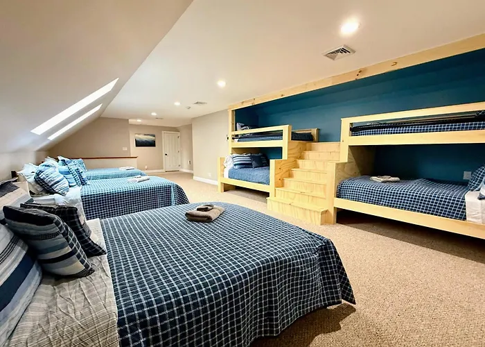 White Mountain Retreat With Theater, Fire Pit, Game Room And River Access