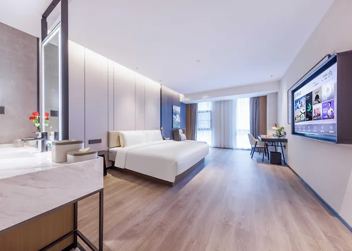 Atour Hotel Yuxi Nie'Er Music Plaza