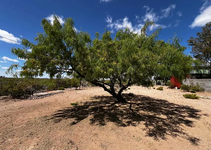 Hole In The Wall Getaway - Usa Mexico Border Campsite