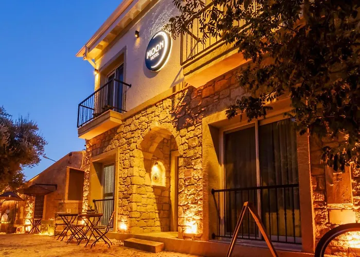 Moon Alaçatı adults only