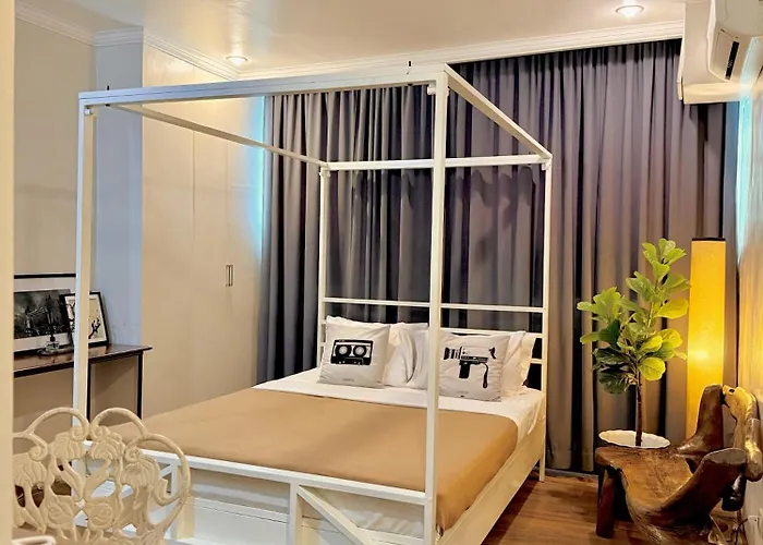 Hotel Tiffany - Laoag