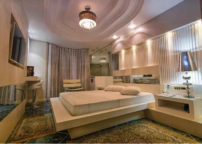 Golden Motel Pernoite Suite Luxo Com Conforto E Privacidade Garagem Privativa