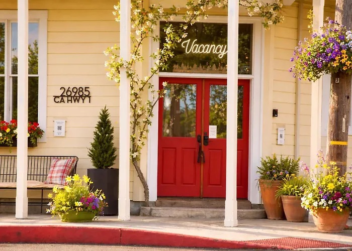 Tomales Hotel, Minutes From Dillon Beach