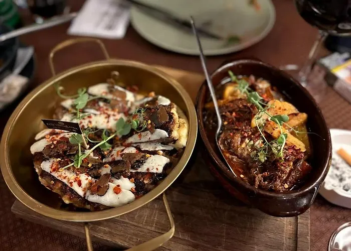 Kp Rooms & Restaurant