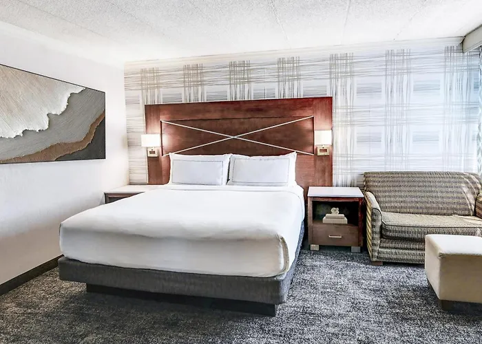 Doubletree By Hilton Madison Downtown