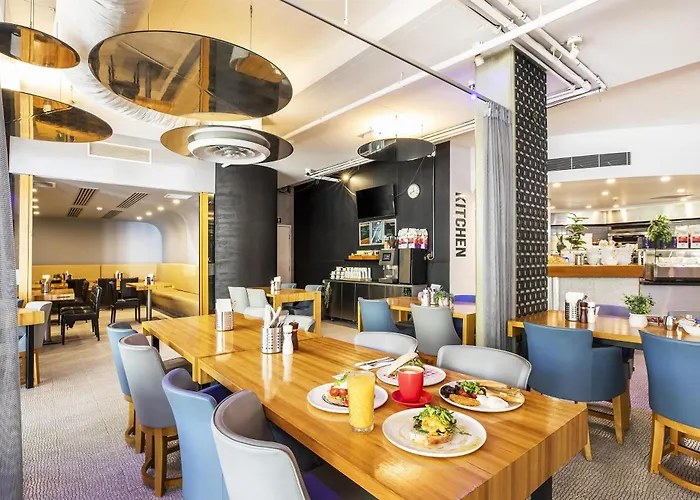 Metro Hotel Perth City