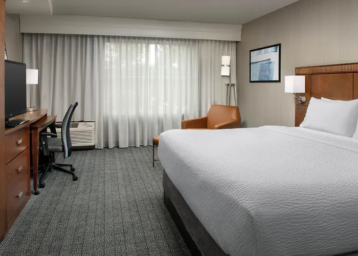Courtyard By Marriott Seattle Kirkland