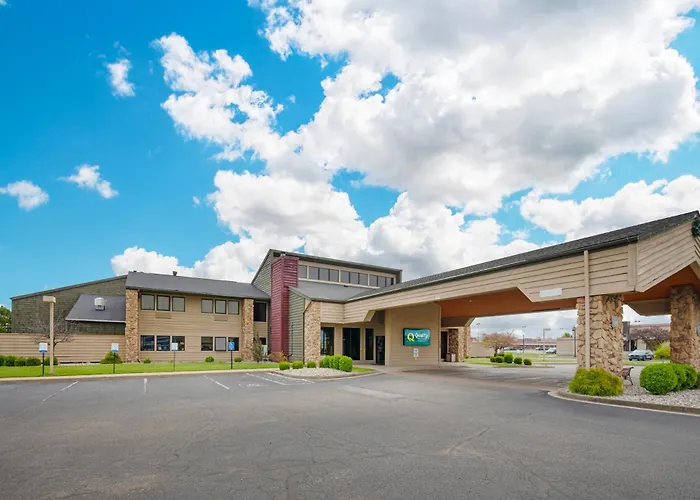 Quality Inn & Suites Goshen