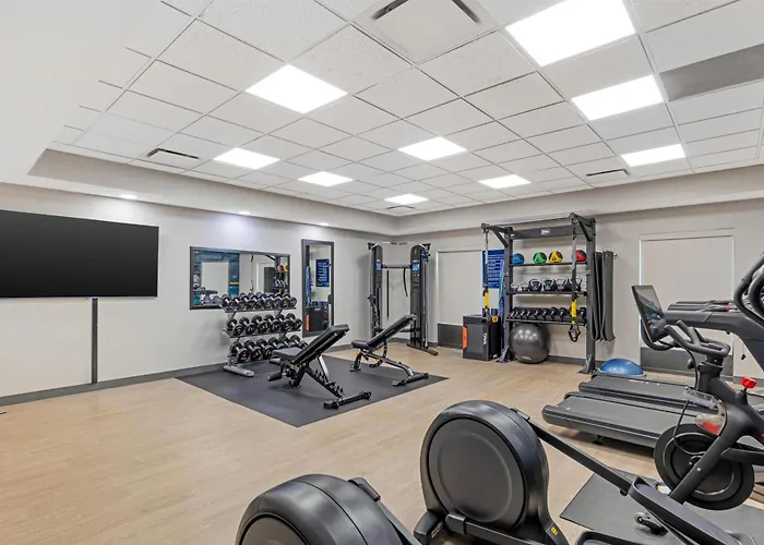 Hampton Inn & Suites Augusta West