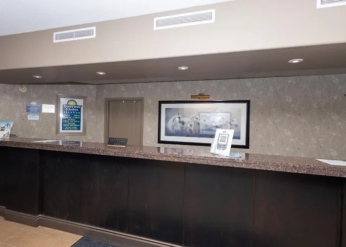 Days Inn & Suites By Wyndham Brandon