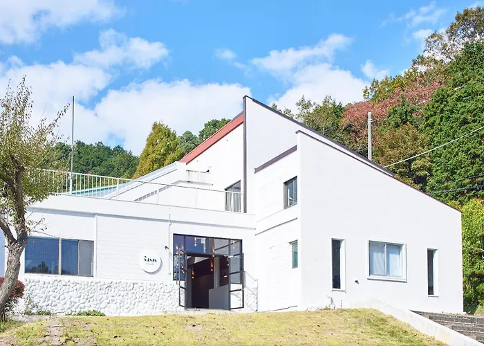 泊まれる公園 Inn The Park