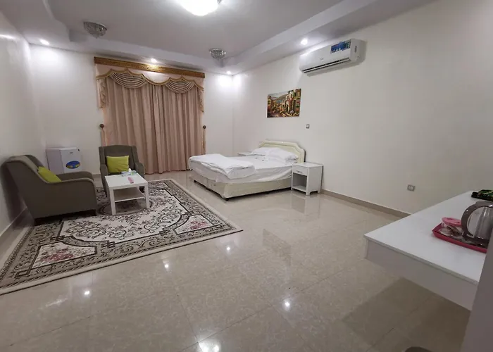 بيت العز السياحي Al-Ezz Tourist House
