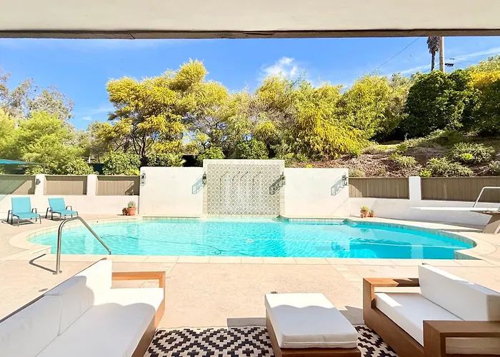 Lavender House - Serene Ojai Retreat, Pool, Orchard