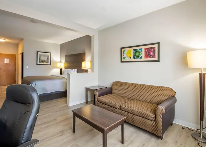 Quality Suites Hickory South