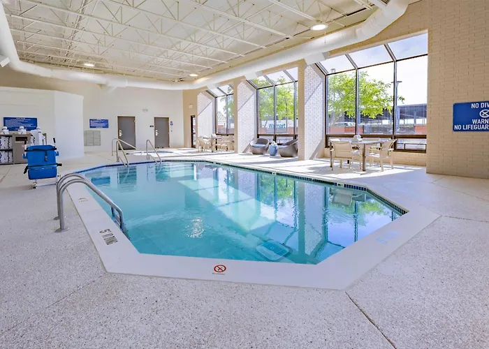 Drury Inn & Suites St. Louis Airport