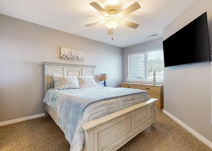 Harbor Village Pool Building Condo 104