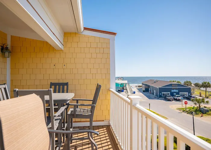 Sea Tales By Oak Island Accommodations