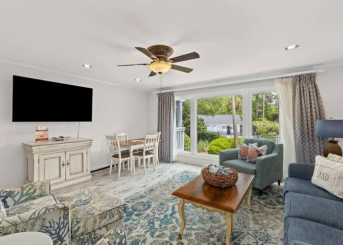 Lagoon Villa 9 - Superb Villa By Pool! Short Walk To Beach
