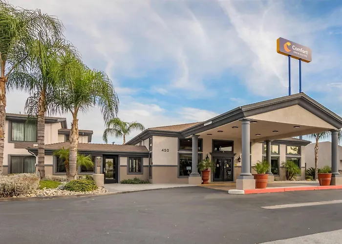 Comfort Inn & Suites San Bernardino