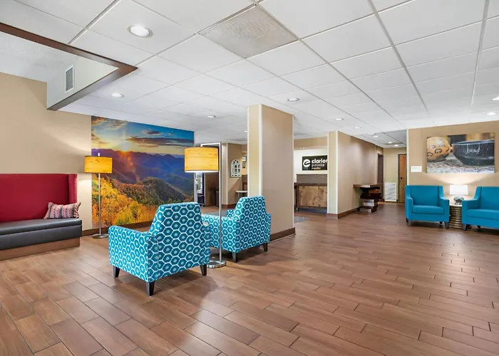 Clarion Pointe Cherokee