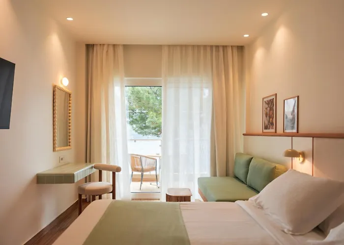 Akrotiri Beach Resort & Spa - Adult Friendly