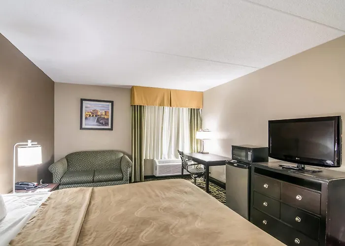 Quality Inn Rochester West
