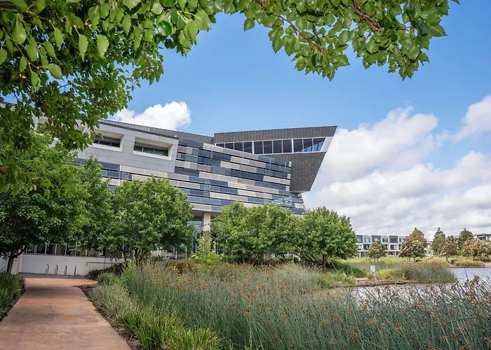 Mercure Melbourne Caroline Springs