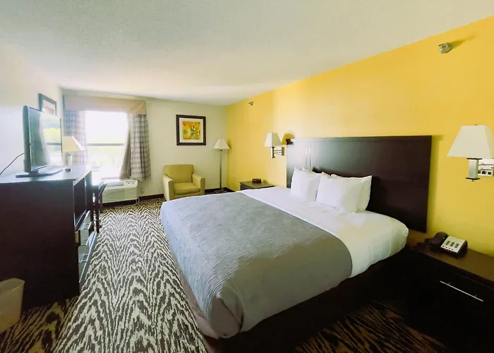 Quality Inn & Suites Clemmons I-40