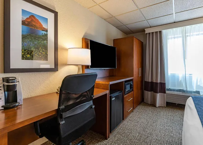 Comfort Inn & Suites Gateway To Glacier National Park