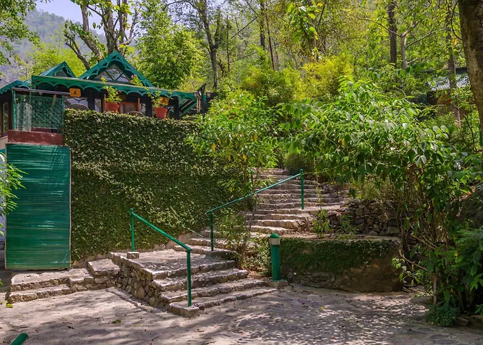 Neemrana'S Glasshouse On The Ganges