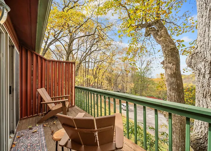 Algonquin Cottage