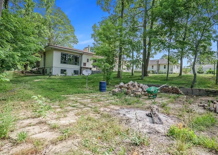 The Sugar Maple Home