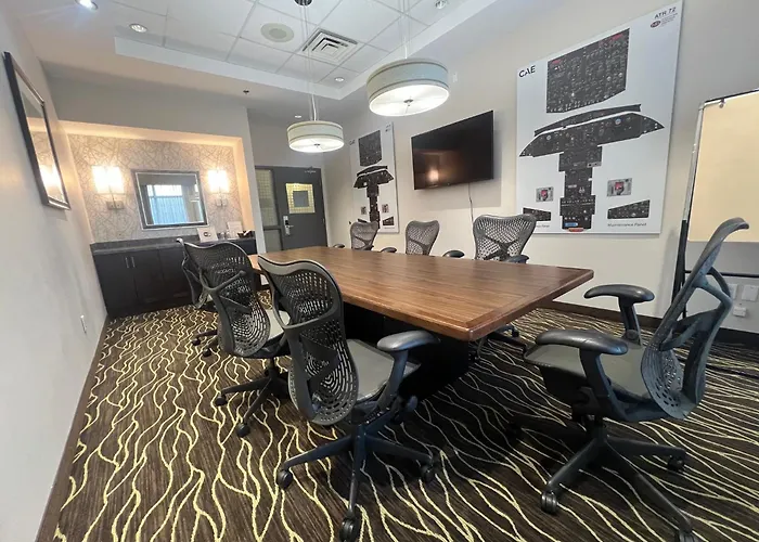Hilton Garden Inn Montreal Airport