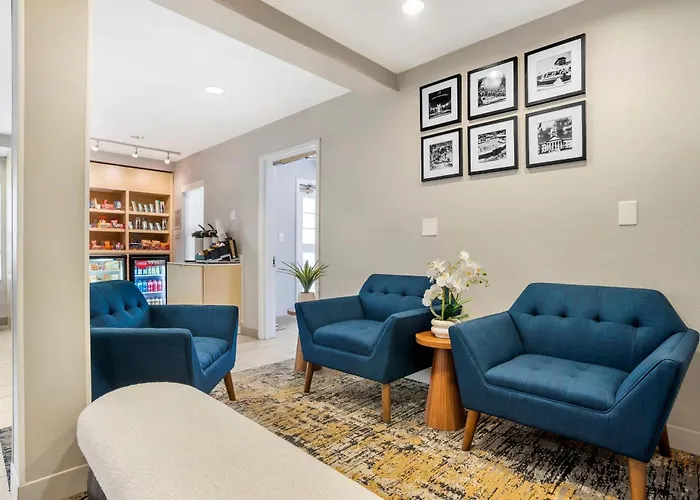 Mainstay Suites