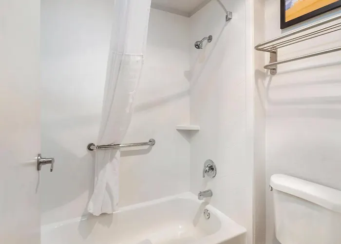 Comfort Inn & Suites Mundelein-Vernon Hills