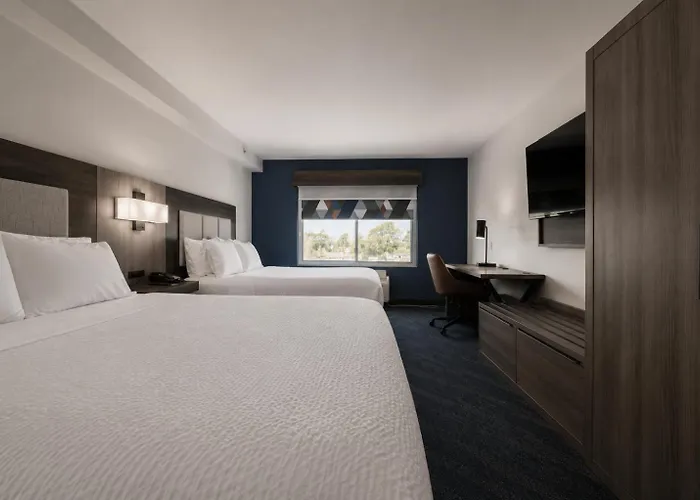 Holiday Inn Express & Suites Niagara Falls By Ihg