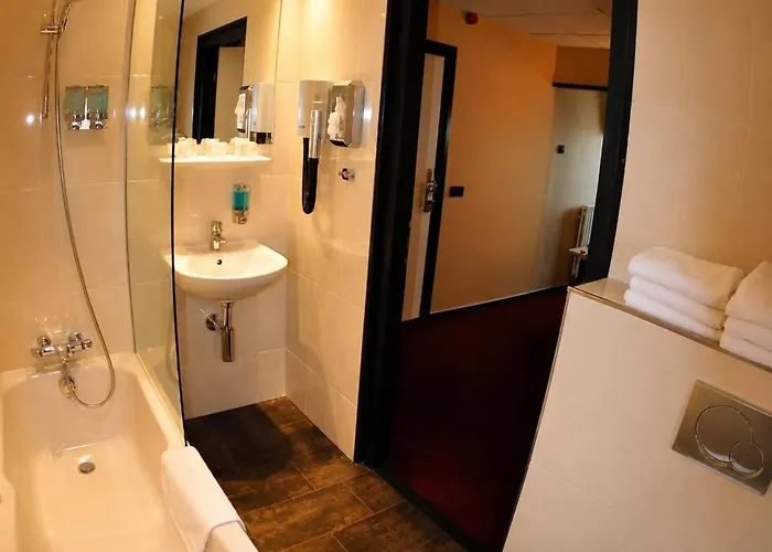 Budget Hotel Le Beau Rivage